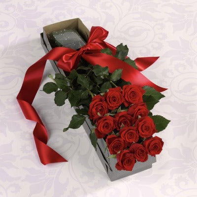 6 Roses in a presentation box Anniversary- Starting from $50 Flower Arrangements, Flower, Florist, Print-a-Bunch Ottawa - Orleans Florist, Great for a Birthday and Anniversary 